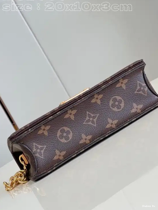 Chain VUITTON On Lily LOUIS Wallet 0704